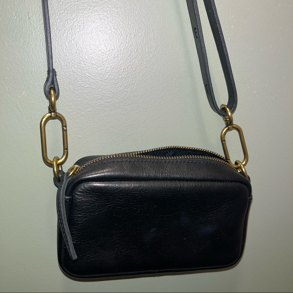 Madewell The Leather Carabiner Mini Crossbody Bag EUC Like New Black Retail $118